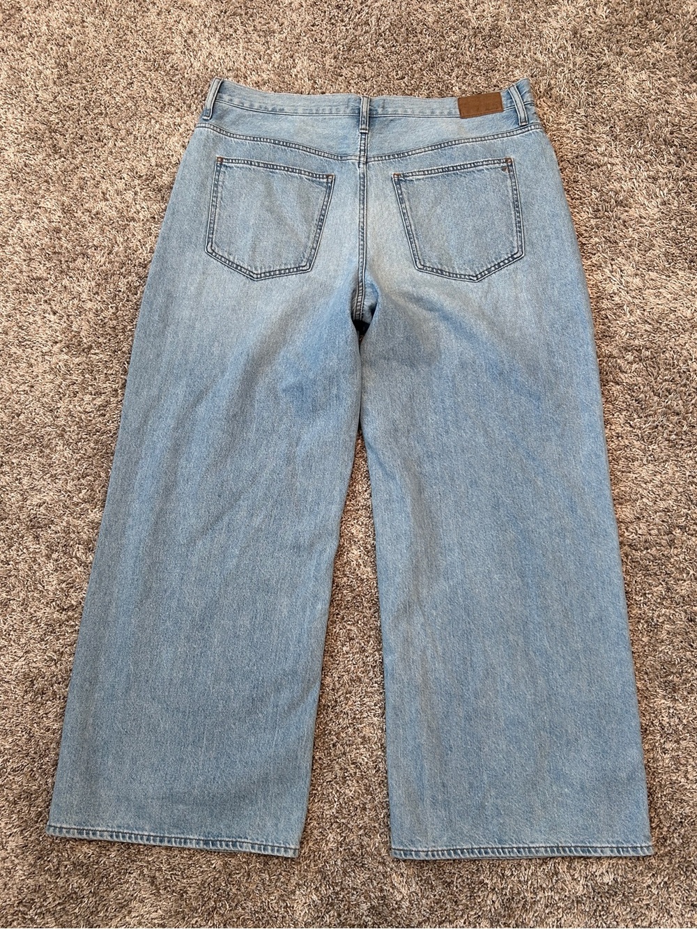 Superwide-Leg Jeans in Ahern Wash: Airy Denim Edition - Picture 9 of 16